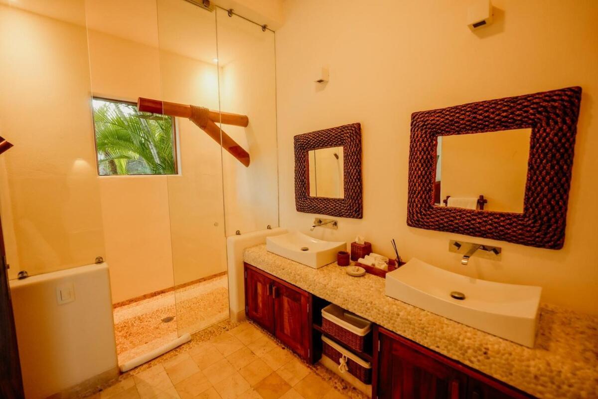 זיהואטנחו Dream Villa With Private Beach And Catering מראה חיצוני תמונה
