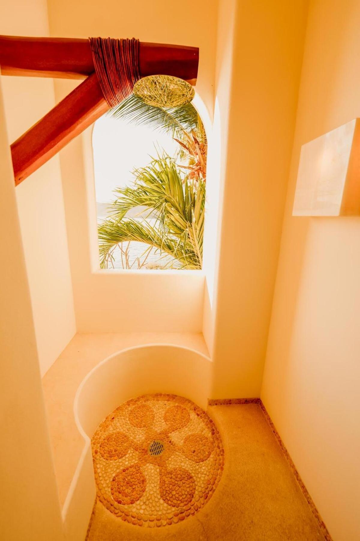 זיהואטנחו Dream Villa With Private Beach And Catering מראה חיצוני תמונה