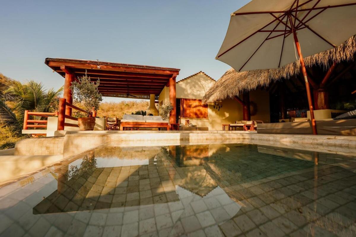 זיהואטנחו Dream Villa With Private Beach And Catering מראה חיצוני תמונה