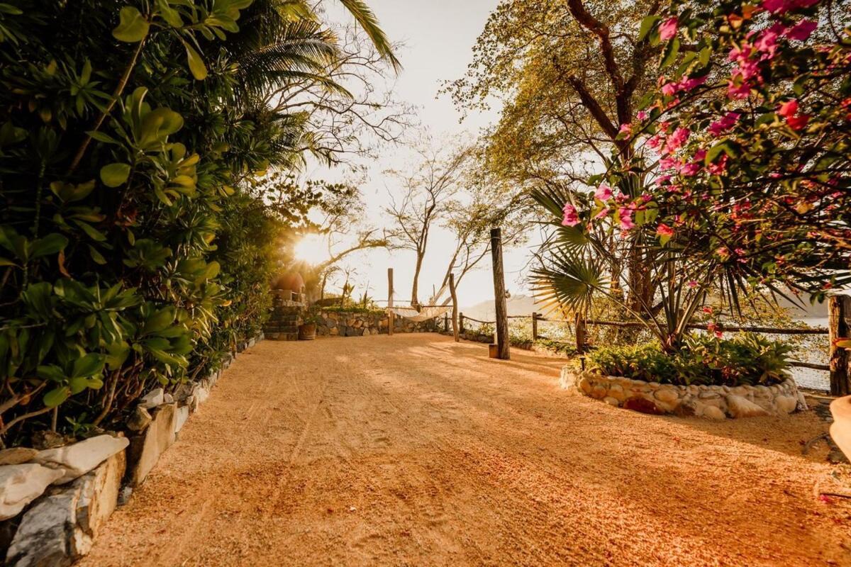 זיהואטנחו Dream Villa With Private Beach And Catering מראה חיצוני תמונה